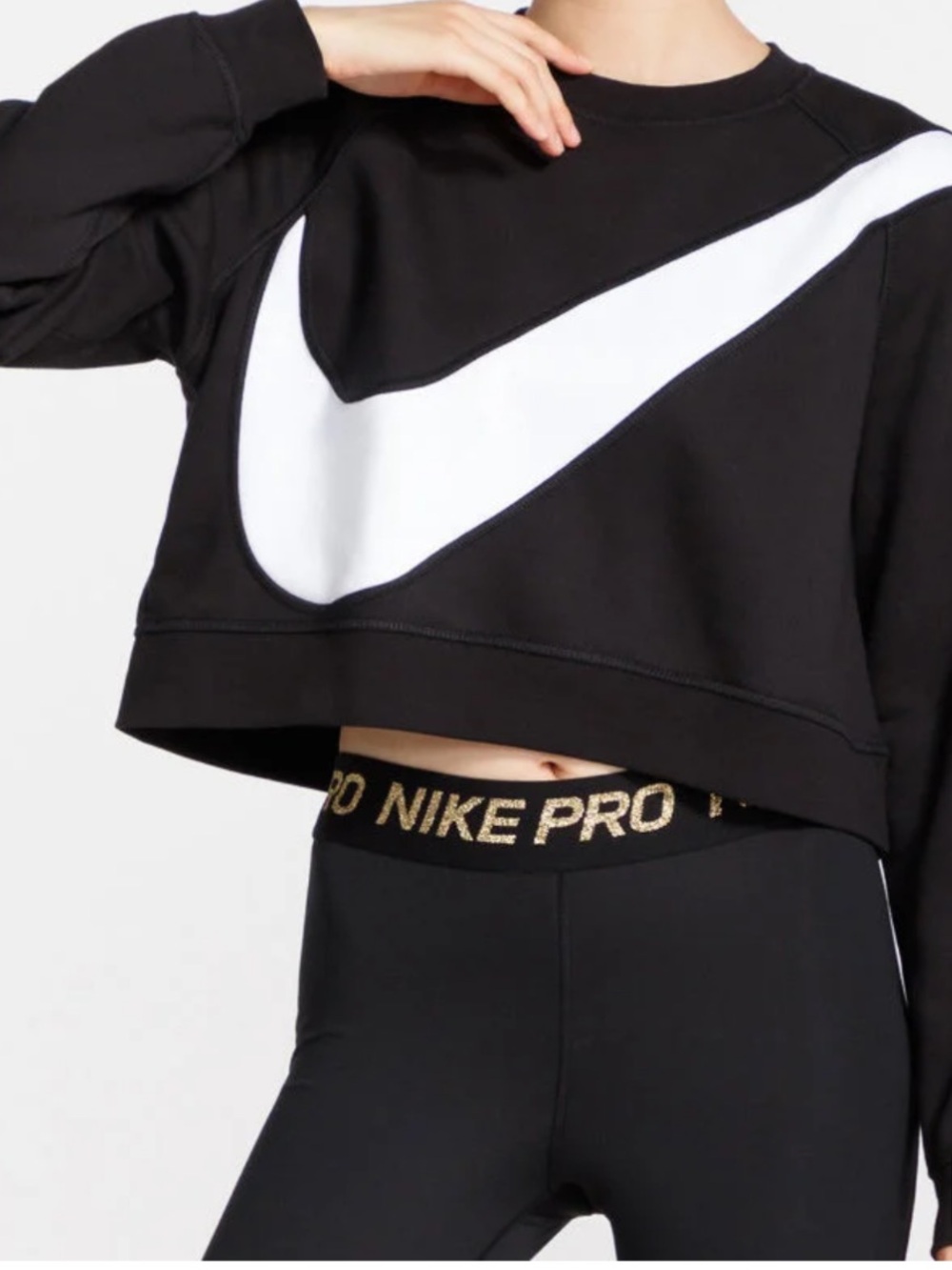 Nike Black and White Cropped Crewneck Sweatshirt